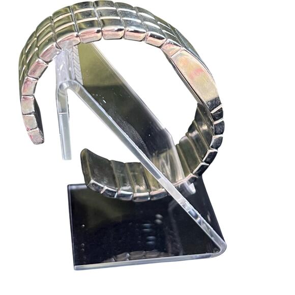 Speatak Silver Tone Cuff Watch - Japanese Movement - Picture 3 of 6